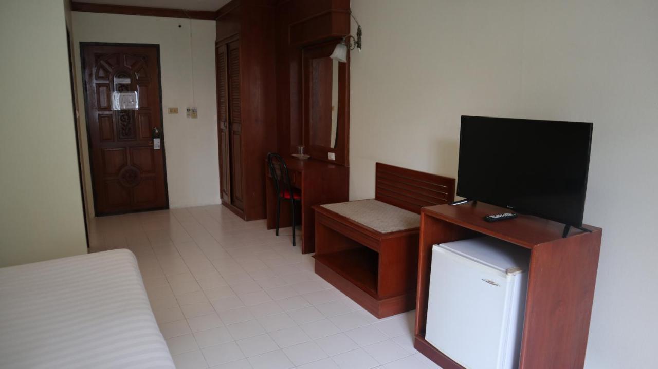 Patong Triple P Hotel Екстериор снимка